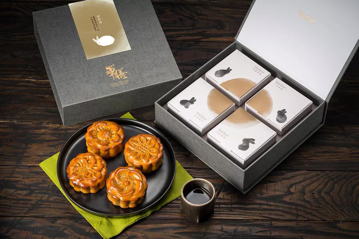 Moon Festival gift box | 華膳中秋玉兔拱月禮盒 – Packaging Design